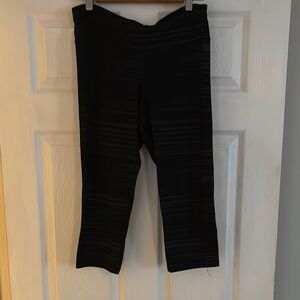 Old Navy Women's Black Striped Athletic Shorts